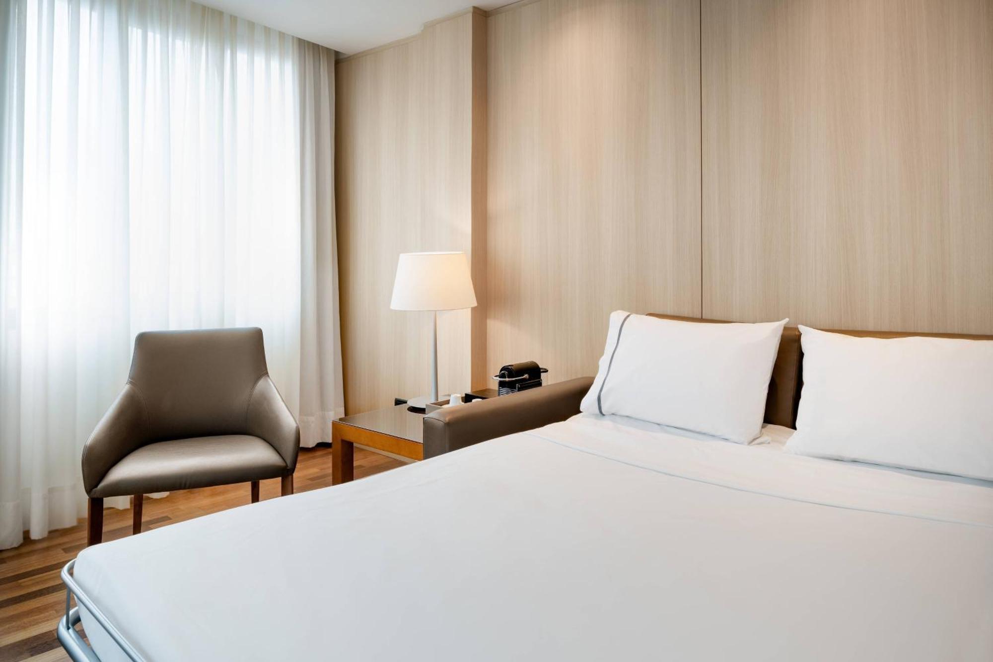 Ac Hotel Malaga Palacio By Marriott Exterior foto