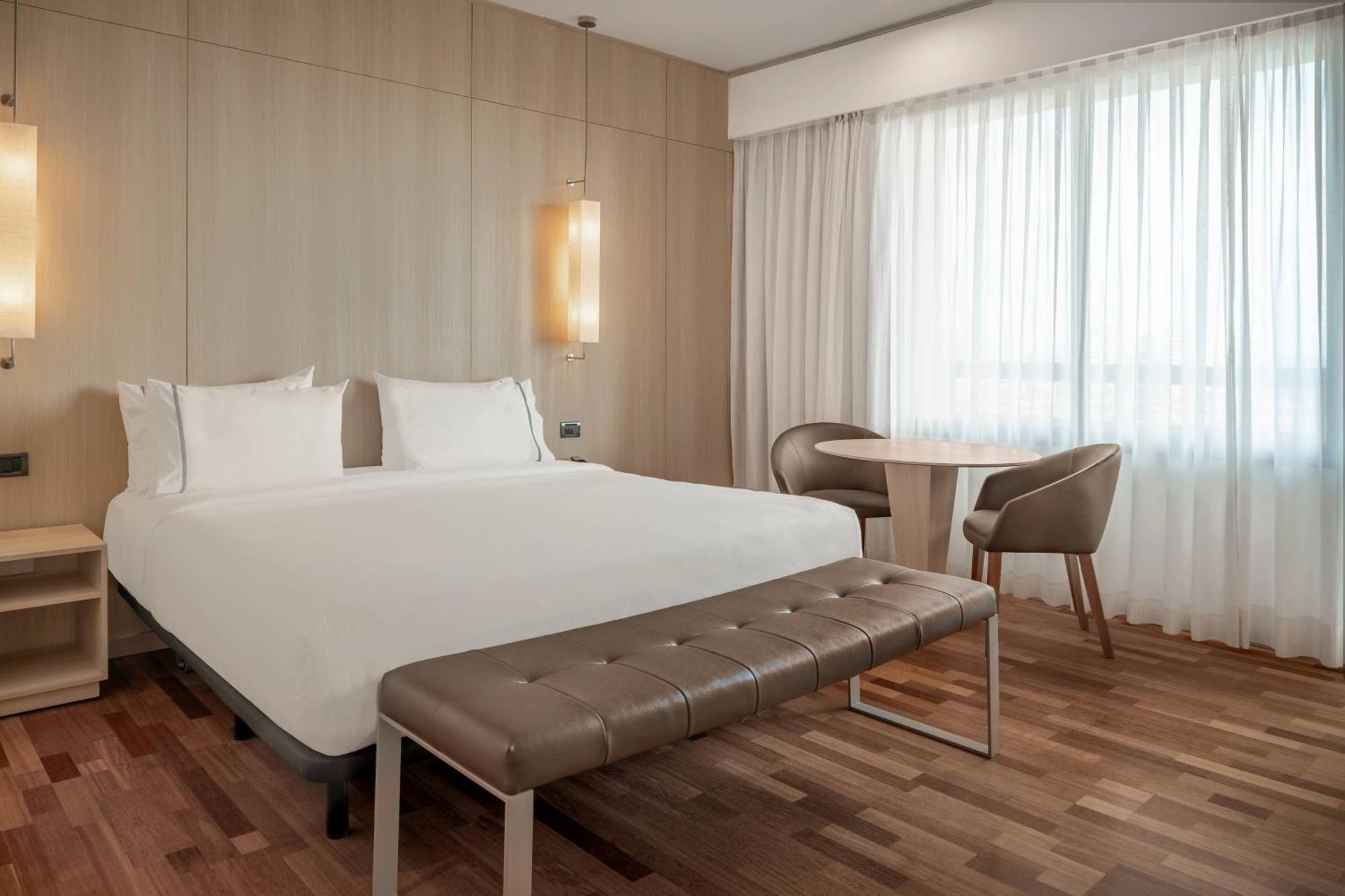 Ac Hotel Malaga Palacio By Marriott Exterior foto