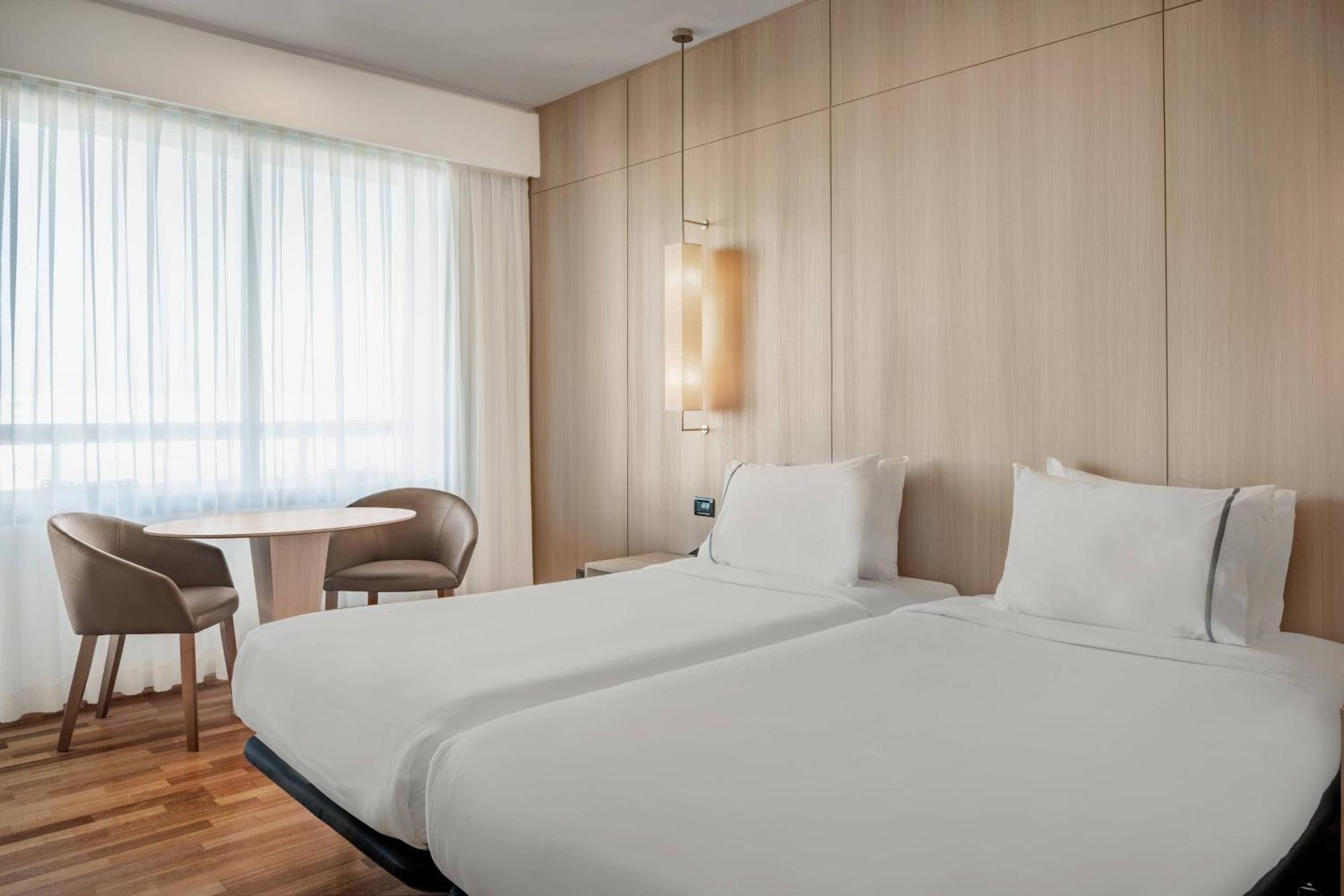 Ac Hotel Malaga Palacio By Marriott Exterior foto